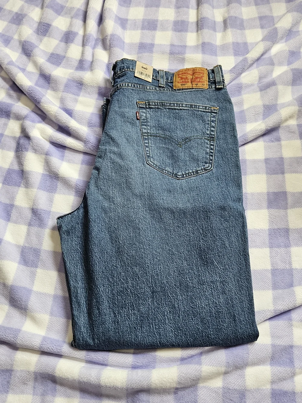 Levi's Men's Relaxed Fit Medium Blue Denim Jeans